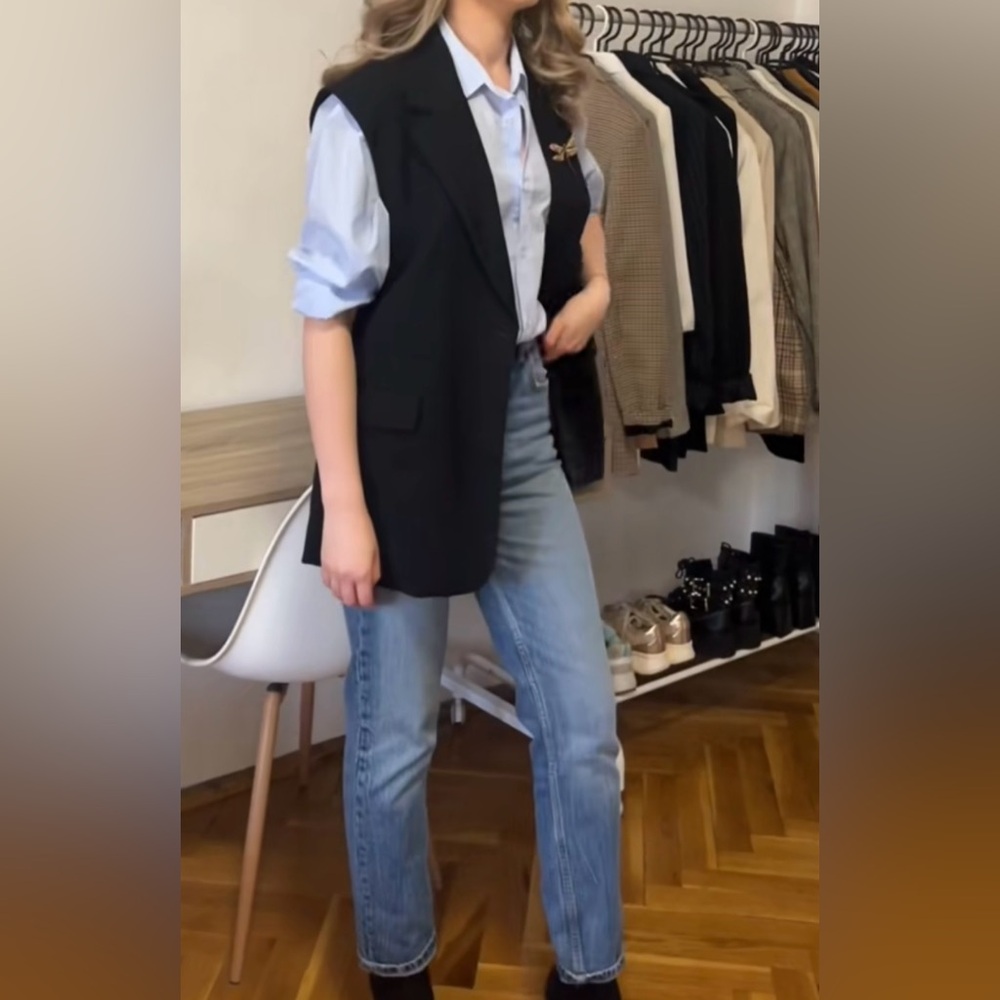 Zara Black Sleeveless Blazer / Waistcoat